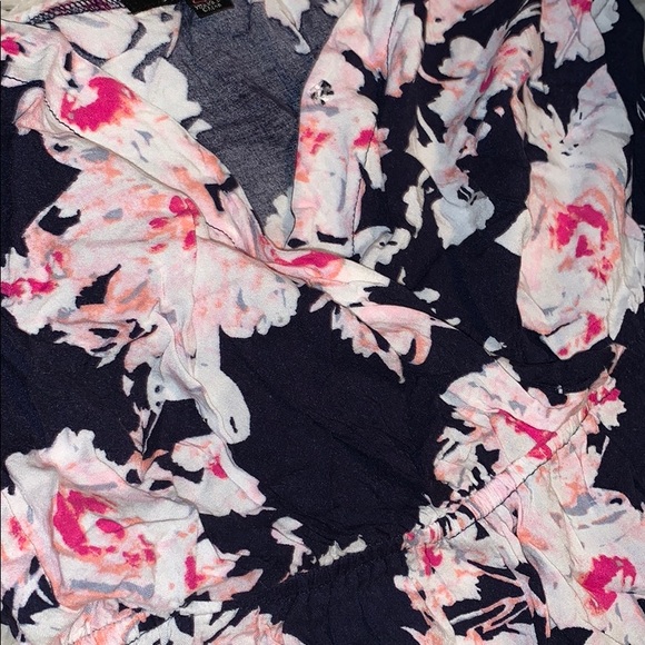 Floral Romper - Picture 3 of 5